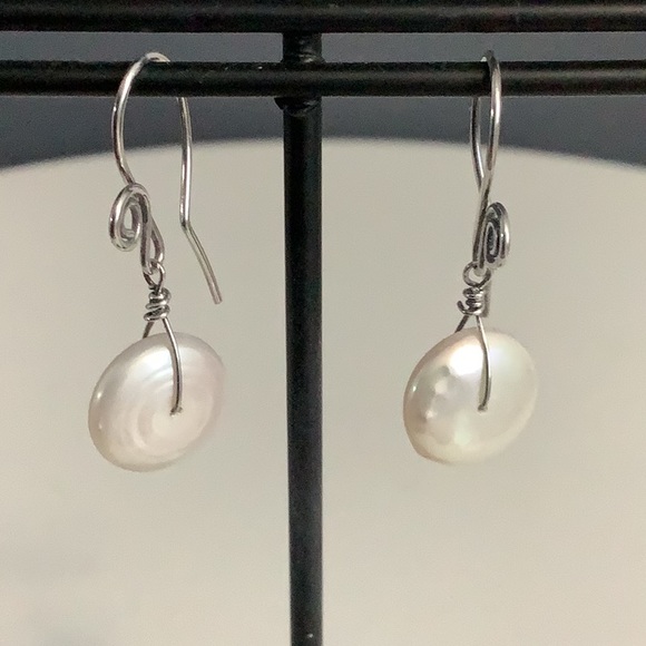 Artisan Crafted Earrings - Picture 1 of 4